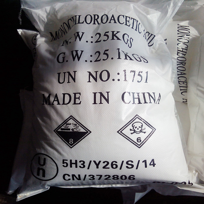 C2H3O2Cl Monochloroacetic Acid CAS 79-11-8 Untuk Intermediet Farmasi yang digunakan untuk membuat CMC dan Glycine
